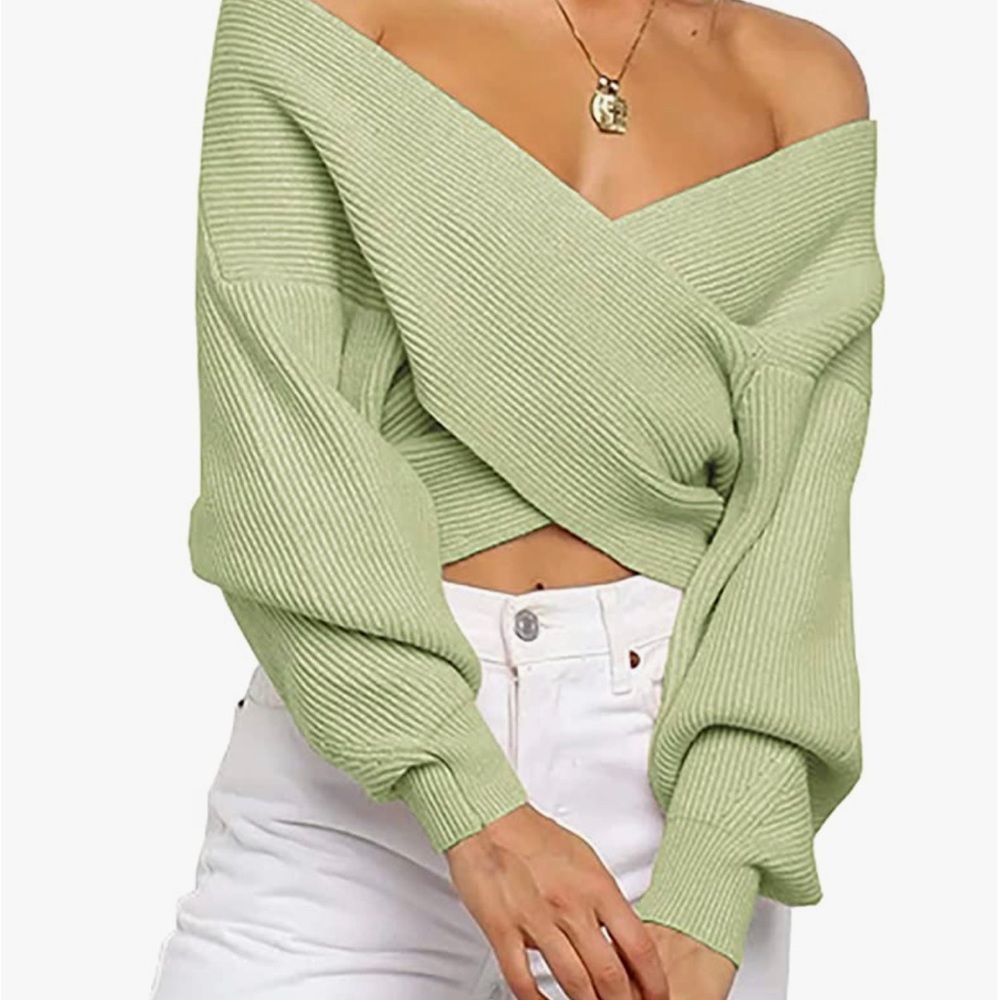green criss cross sweater top